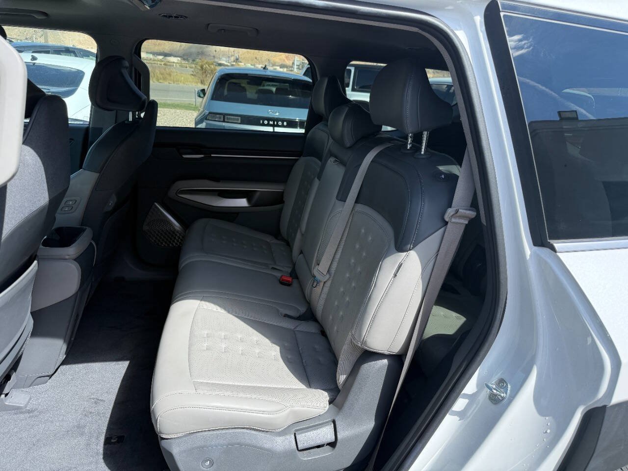 Used 2024 Kia EV9 Wind AWD/4WD image 4
