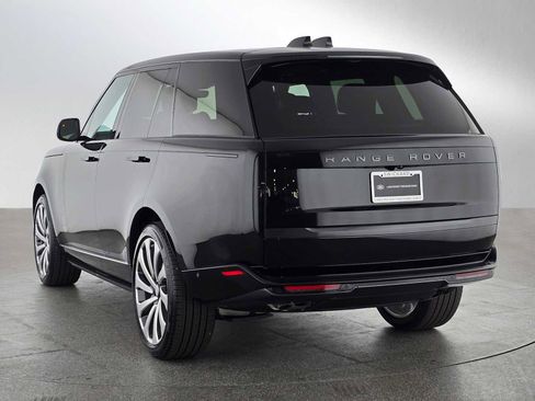 New 2025 Land Rover Range Rover SE image 3