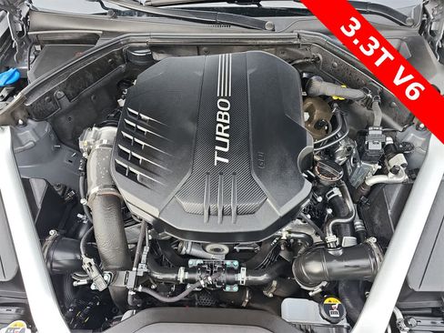 Used 2022 Genesis G70 3.3T image 13