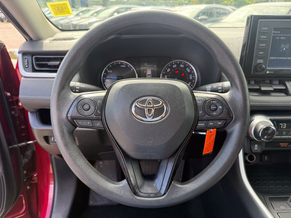 Used 2021 Toyota RAV4 LE AWD/4WD image 12