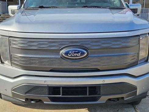 Used 2022 Ford F150 Lightning Lariat AWD/4WD image 2