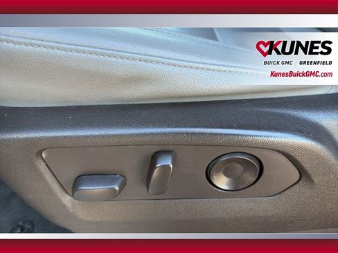 Used 2021 Chevrolet Tahoe LT image 17