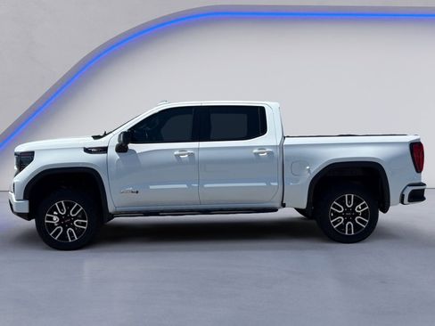 Used 2024 GMC Sierra 1500 AT4 w/ Technology Package AWD/4WD image 6