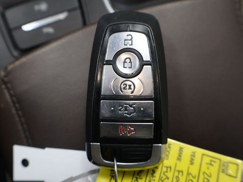 Used 2017 Ford Fusion Platinum image 23