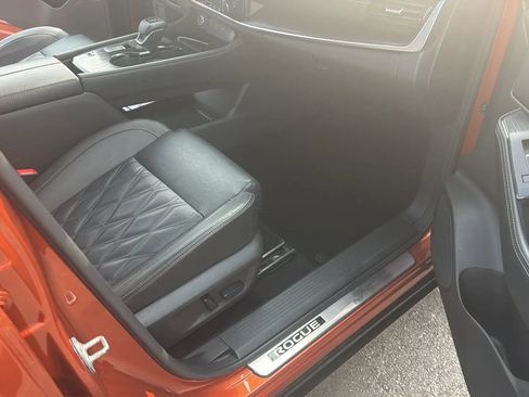 Used 2021 Nissan Rogue Platinum FWD image 35