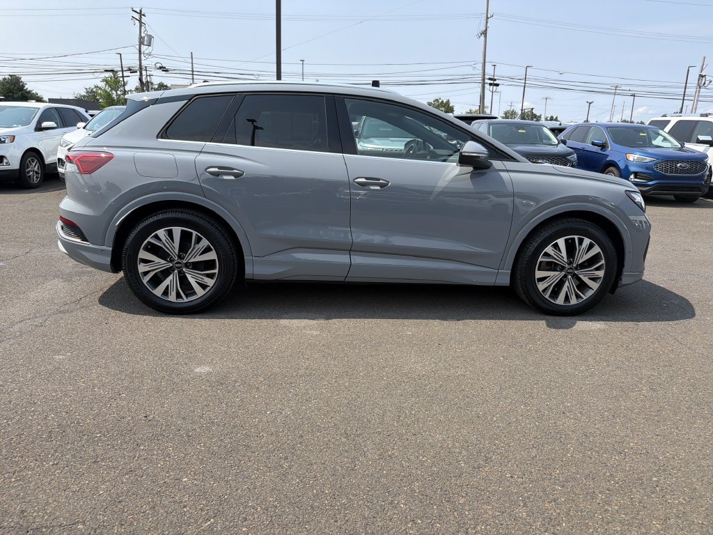 Used 2023 Audi Q4 e-tron Premium Plus w/ Premium Plus RWD image 7