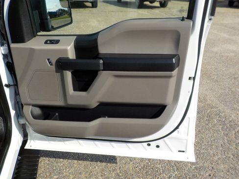 Used 2018 Ford F150 XL w/ Equipment Group 101A Mid AWD/4WD image 30