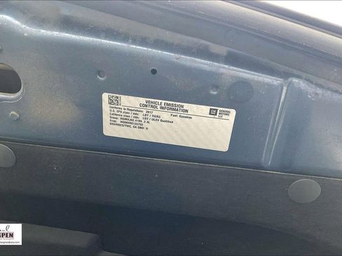 Used 2017 Chevrolet Equinox LT image 32