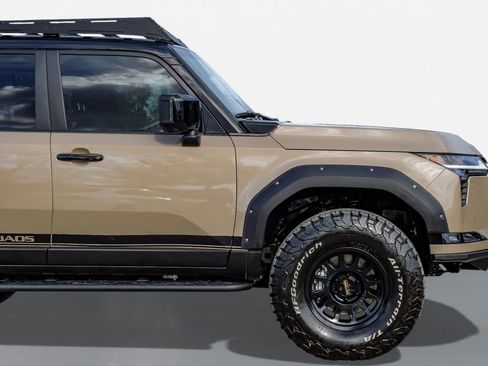 Used 2025 Lexus GX 550 image 7