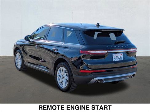 Used 2023 Lincoln Corsair Standard image 3