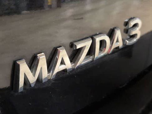 Used 2021 MAZDA MAZDA3 s image 12