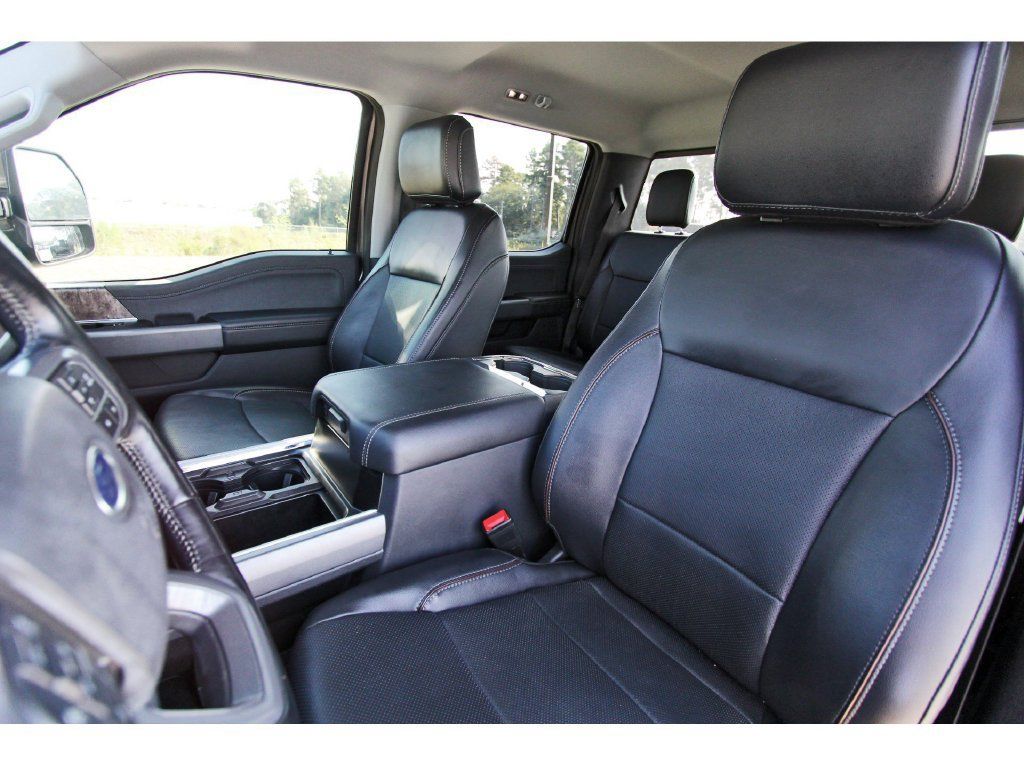 Used 2023 Ford F350 Lariat w/ Tow Technology Package AWD/4WD image 34