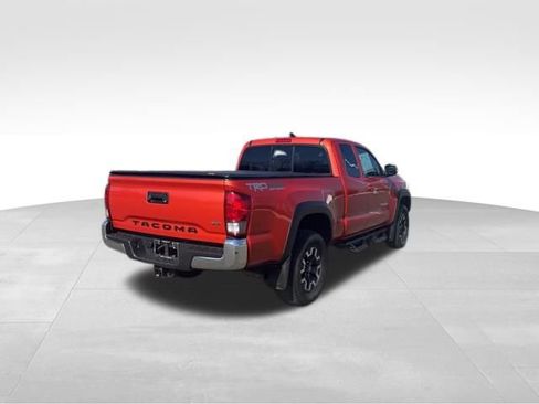 Used 2017 Toyota Tacoma TRD Off-Road w/ Tow Package image 5