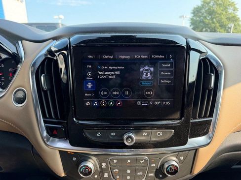 Used 2023 Chevrolet Traverse Premier w/ LPO, Floor Liner Package AWD/4WD image 17
