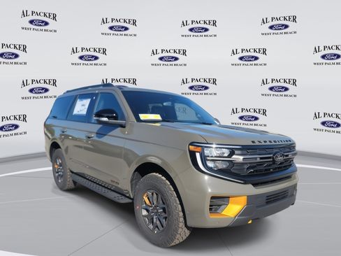 New 2025 Ford Expedition Tremor image 9