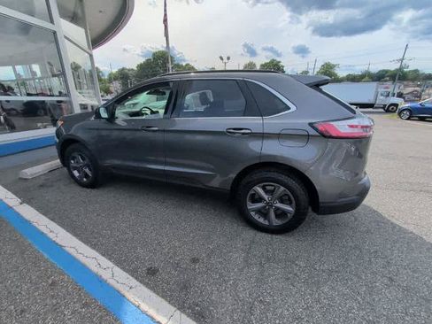 Certified 2022 Ford Edge SEL w/ Sport Appearance Package AWD/4WD image 4