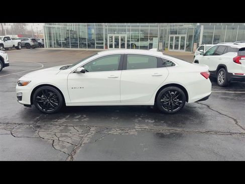 Used 2023 Chevrolet Malibu LT w/ Sport Edition image 5