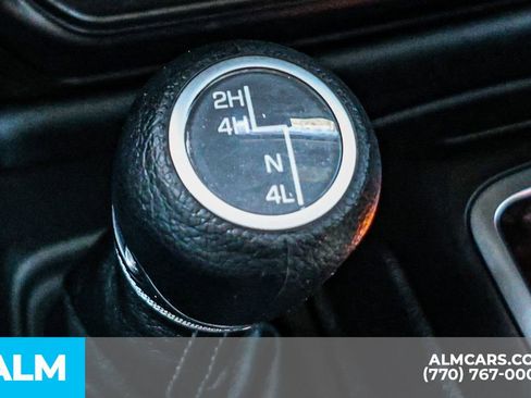 Used 2025 Jeep Wrangler Unlimited Sahara AWD/4WD image 41
