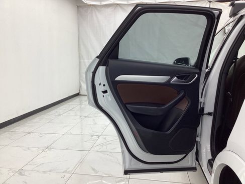 Used 2018 Audi Q3 2.0T Premium Plus w/ Premium Plus Package image 24