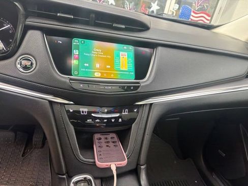 Used 2017 Cadillac XT5 Luxury w/ Driver Awareness Package AWD/4WD image 20
