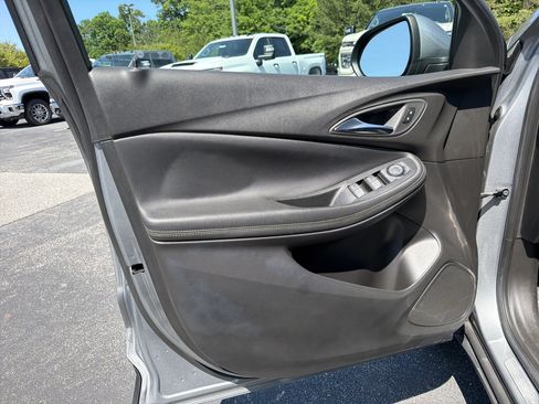 Used 2023 Buick Encore GX Preferred FWD image 10