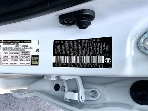 Used 2025 Toyota Corolla LE FWD image 34
