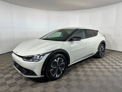 Used 2024 Kia EV6 Light image 7