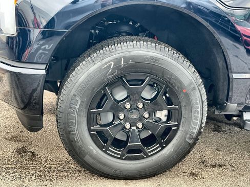 New 2025 Ford F150 Lightning XLT image 12