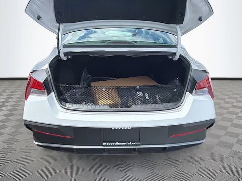 New 2026 Hyundai Elantra SE image 23