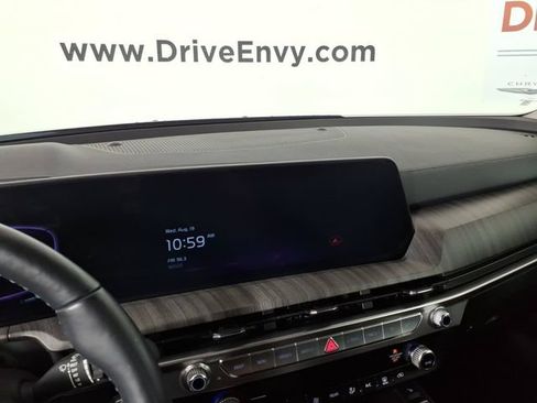 Used 2024 Kia Telluride EX w/ EX Captain's Chair Package AWD/4WD image 27