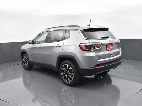 Used 2024 Jeep Compass Limited AWD/4WD image 7