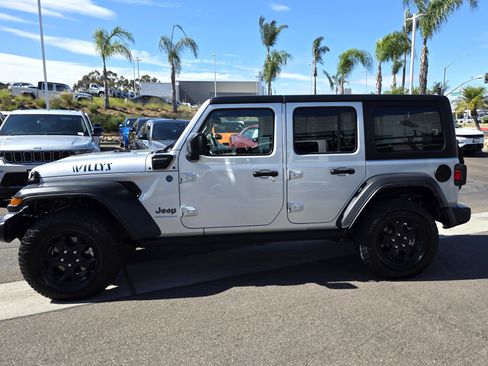 Certified 2023 Jeep Wrangler Unlimited image 2