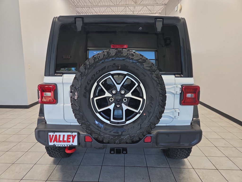 Used 2026 Jeep Wrangler Unlimited Rubicon AWD/4WD image 10