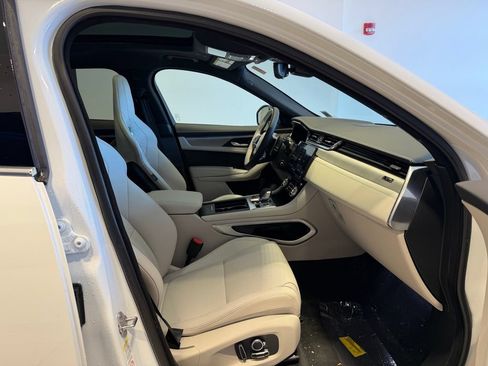 New 2025 Jaguar F-PACE R-Dynamic S AWD/4WD image 13