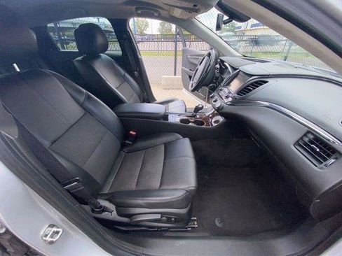 Used 2014 Chevrolet Impala LT w/ Convenience Package FWD image 29