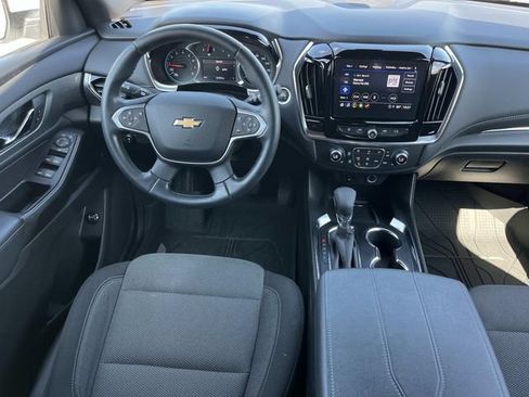Certified 2023 Chevrolet Traverse LT FWD image 14