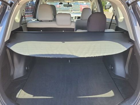Used 2014 Toyota RAV4 LE FWD image 10