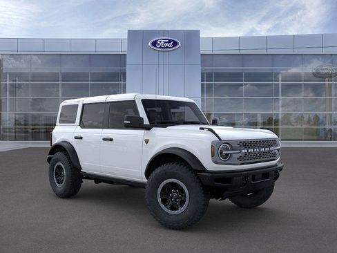 New 2025 Ford Bronco Badlands image 7