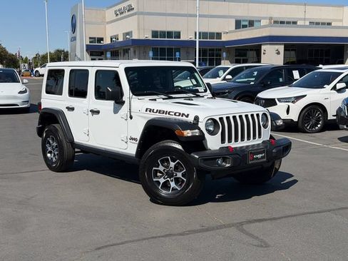 Used 2022 Jeep Wrangler Unlimited Rubicon w/ Cold Weather Group AWD/4WD image 2