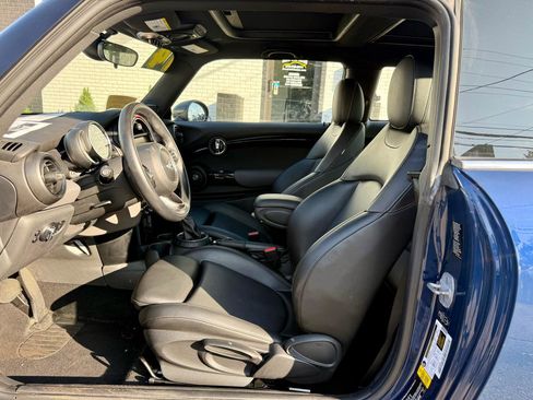 Used 2014 MINI Cooper 2-Door Hardtop FWD image 10