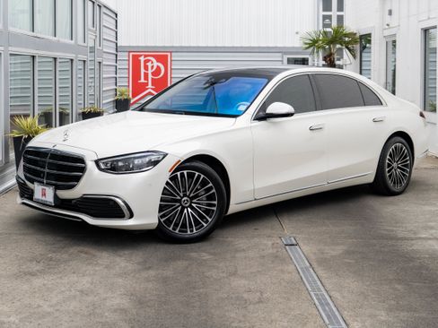 Used 2021 Mercedes-Benz S 580 4MATIC Sedan image 2