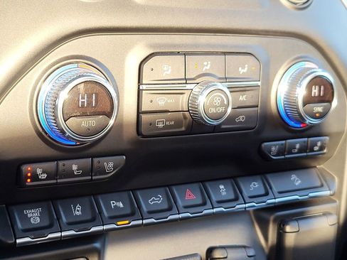 Used 2020 GMC Sierra 2500 Denali w/ Denali Ultimate Package image 35