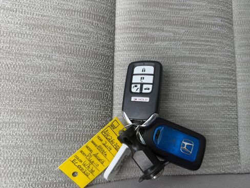 Used 2014 Honda Accord Plug-In Sedan image 32