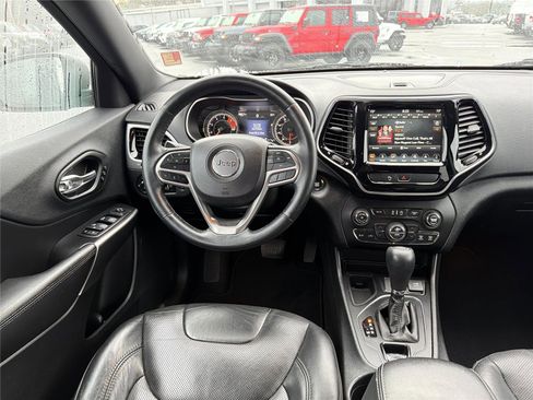 Used 2019 Jeep Cherokee High Altitude image 24