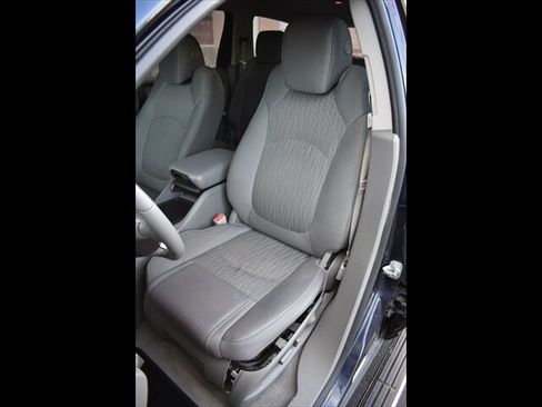 Used 2017 Chevrolet Traverse LT w/ Style and Technology Package image 16