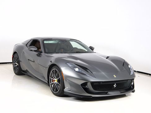 Certified 2022 Ferrari 812 GTS RWD image 23