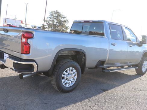 New 2026 Chevrolet Silverado 3500 LT image 7