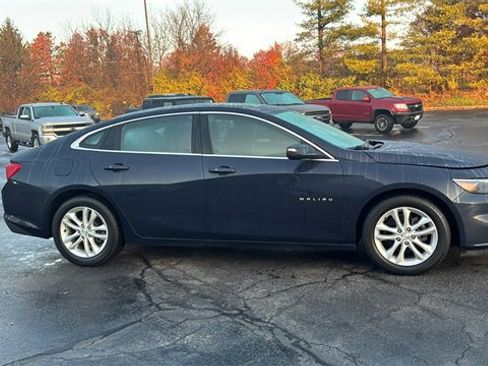 Used 2018 Chevrolet Malibu LT image 28