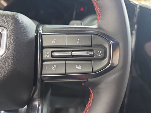 New 2026 GMC Yukon AT4 Ultimate w/ LPO, Floor Liner Package image 19