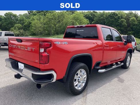 Used 2025 Chevrolet Silverado 2500 LT AWD/4WD image 4